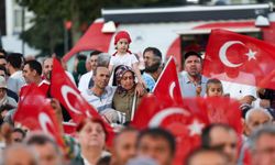 Sakaryalılar, hain darbe girişiminin 10. yılında yeniden tek yürek oldu