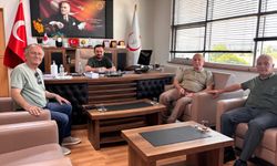 Akyazı Devlet Hastanesi Başhekimi Dr. Yavuz Tepeçınar'ı ziyaret ettiler..