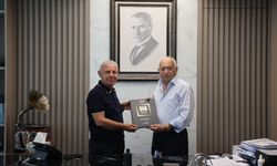 Geçmişten Bugüne Sakarya'nın Spor Tarihi, Eyüp Alemdar'a Takdim Edildi