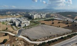 Bursa Şehir Hastanesinde 1250 araçlık otopark hizmete açıldı