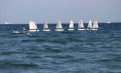 KUMFEST'te yelken, römorkör ve paramotor gösterileri ilgi gördü