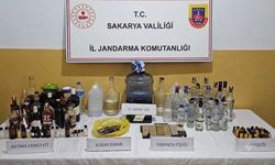 Sakarya'da uyuşturucu ve kaçakçılık operasyonlarında yakalanan 2 zanlı tutuklandı