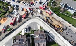 Tuzla'da kısmen göçük altında kalan kişiyi kurtarma çalışması başlatıldı