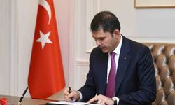 Bakan Kurum: 'Bir yıl önce depremin yaralarını sarmak için seferber olduğumuz Sındırgı'da, bugün yeni yuvalarımız yükseliyor'