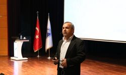 Saü'nün emekli profesörü kalbine yenik düştü!