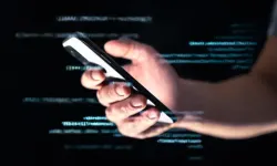 Yapay Zeka Destekli Ses Klonlama Tehlikesi: Telefon Dolandırıcılığında Yeni Boyut