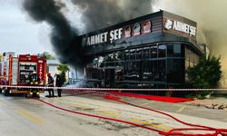 Serdivan’da korkutan yangın! Ünlü restoran dumanlara büyündü