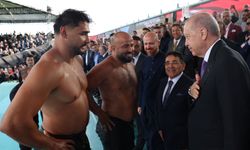 Cumhurbaşkanı Erdoğan, Yağlı Güreş Cumhurbaşkanlığı Kupası'nın final müsabakasını izledi
