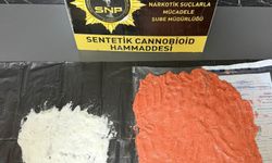 Sakarya'da bir araçta çoraba gizlenmiş uyuşturucu ele geçirildi
