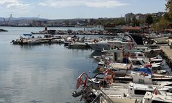 Tekirdağ'da fırtına 2 gündür deniz ulaşımını olumsuz etkiliyor