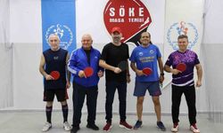 Başkan Arıkan, Söke Belediyesporlu masa tenisçilerin antrenmanına katıldı