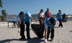 Büyükçekmece'de deniz ve kıyı temizliğiyle çevre duyarlılığına dikkat çekildi