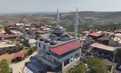 Deprem sonrası Hatay'da inşa edilen 134'üncü cami ibadete açıldı