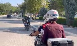 Elazığ'da KPSS sınavına geç kalanların yardımına polisler yetişti