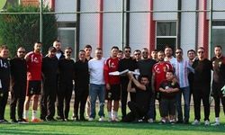 Eskişehirspor Taraftarlar Birliği'nden takıma ve teknik ekibe ziyaret