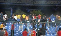Kayserispor taraftarları tribün koltuklarını kırdı, stadyum zarar gördü