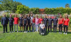 Mehmet Sepil, Göztepeli milli sporcuları ağırladı