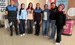 Üniversite öğrencilerine güvenlik ve siber farkındalık eğitimi