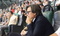 Vincenzo Montella, Kocaelispor-Samsunspor maçını tribünden takip ediyor