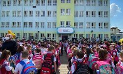 Aynı binada iki okul: Temizliğe zaman yok, Güvenlik hak getire!
