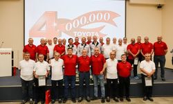 Toyota Türkiye 4 milyonuncu aracını banttan indirdi
