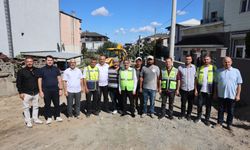 Erenler Belediyesi 15 sokakata asfalt için çalışmalara başladı