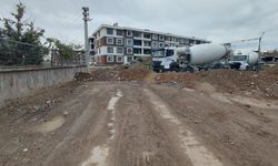 Hendek’te Müteahhit Skandalı: Hafriyat Döküp 40 Haneli Sitenin Yolunu Kapattılar!