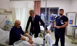 Başkan Alemdar’dan SEAH’a anlamlı ziyaret: Hastalara moral verdi