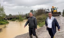 Kuvvetli yağışa karşı Erenler'de ekipler sahada
