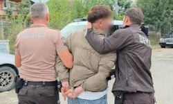 Hırsızlıktan tutuklandı, Polis aracına bindirilirken tehdit gibi sözler savurdu!