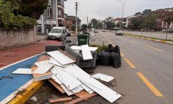 Bu şehrin sokakları! Yollar, duraklar ve kaldırımlar kimin?