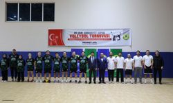 Ferizli’de 29 Ekim Cumhuriyet Kupası Voleybol Turnuvası başladı