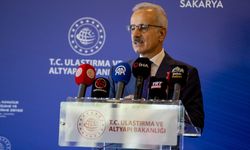Bakan Uraloğlu, Sakarya'da havacılık zirvesinde konuştu...