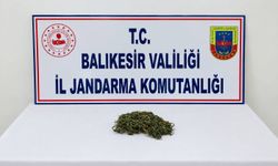 Balıkesir'de uyuşturucu operasyonlarında yakalanan 3 şüpheliden 2'si tutuklandı