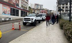 Bilecik'te pikap içinde uyuyakalan şoförü polis ve sağlık ekipleri uyandırdı