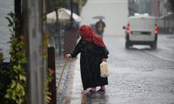 Edirne'de gök gürültülü sağanak etkili oluyor