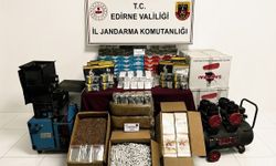 Edirne'de kaçak tütün operasyonunda 42 kilogram tütün ile çok sayıda makaron ele geçirildi