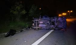 Sakarya'da kaza sonrası yol kenarında bekleyen sürücü tırın çarpması sonucu öldü