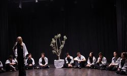 Sakarya'da öğrenciler Filistin için seslerini 5 dilde yükseltti