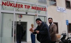 Sanatçı Cem Yılmaz ÇOMÜ Hastanesi'nde sağlık kontrolünden geçti