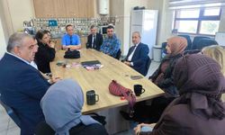 Akbaş Safranbolu'da öğretmenlerin sorunlarını dinledi