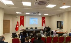 Altıntaş'ta okul idarecileri ve rehber öğretmenlere sosyal destek modeli anlatıldı