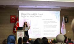 Bayburt'ta sağlık personeline kronik hastalıklar konusunda eğitim verildi