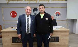 Bulduğu altını sahibine teslim eden belediye çalışanına ödül