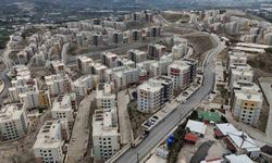 Depremin ardından yeniden inşa edilen kentte TOKİ konutlarının kiraları 10 bin TL'den başlıyor
