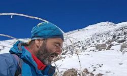 Diyarbakırlı dağcı Ağrı Dağı'nda fırtınaya yakalandı