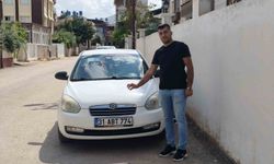Düğünden yükselen silah sesleri nedeniyle kızını eve çıkaran adamın aracına yorgun mermi isabet etti