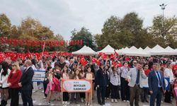 Düzce'de komandolardan Cumhuriyet Bayramı'na özel gösteri