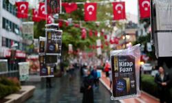 Komşuda ağaçlar 'kitap' açtı