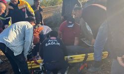 Kastamonu'da devrilen traktörün altında kalan sürücü yaralandı